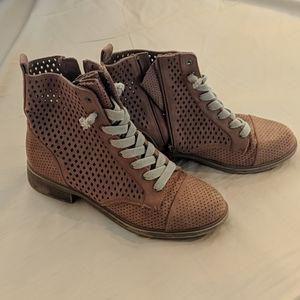 Summer boots